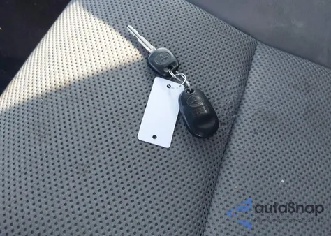 2015 Toyota Tacoma Base V6 z USA, uszkodzony, nr VIN 3TMMU4FN9FM077181